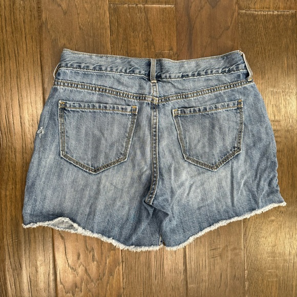 Old Navy Shorts - Picture 6 of 7
